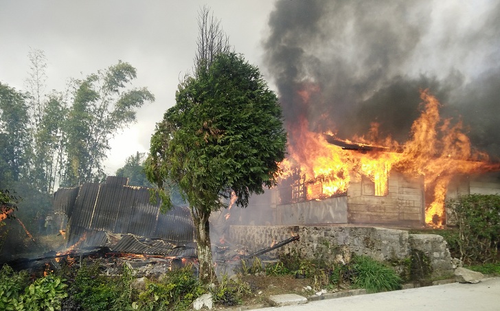 Akibat Korsleting Listrik, Rumah Kosong dan Kos-kosan di Tenda Terbakar