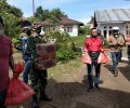Jurnalis Manggarai dan TNI Bagikan Sembako di Panti Asuhan