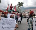 PMKRI Demo Polres : Periksa Istri Bupati Manggarai